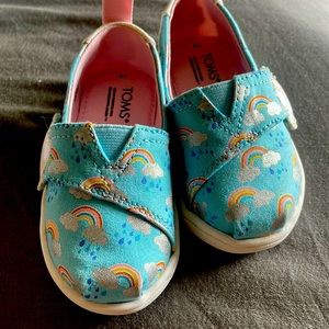 Toms toddler rainbow weather shoes